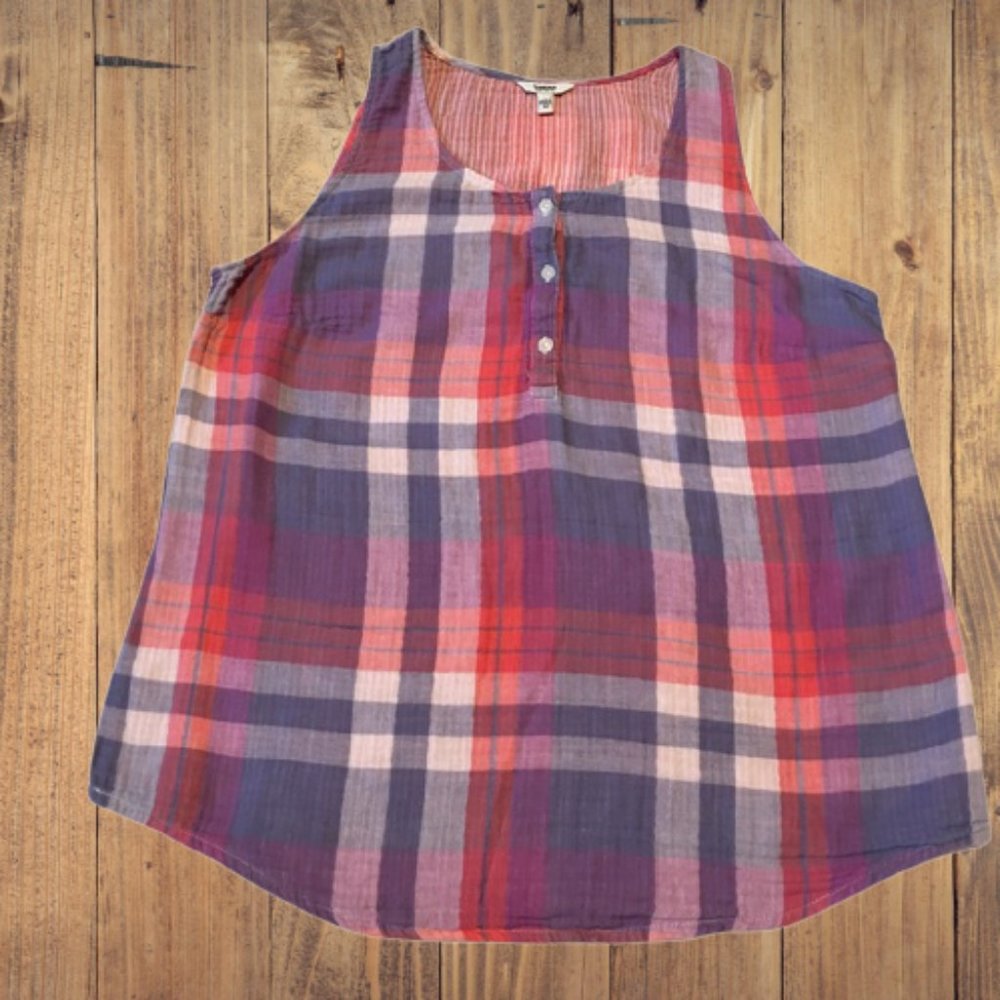 Sonoma sleeveless blouse.